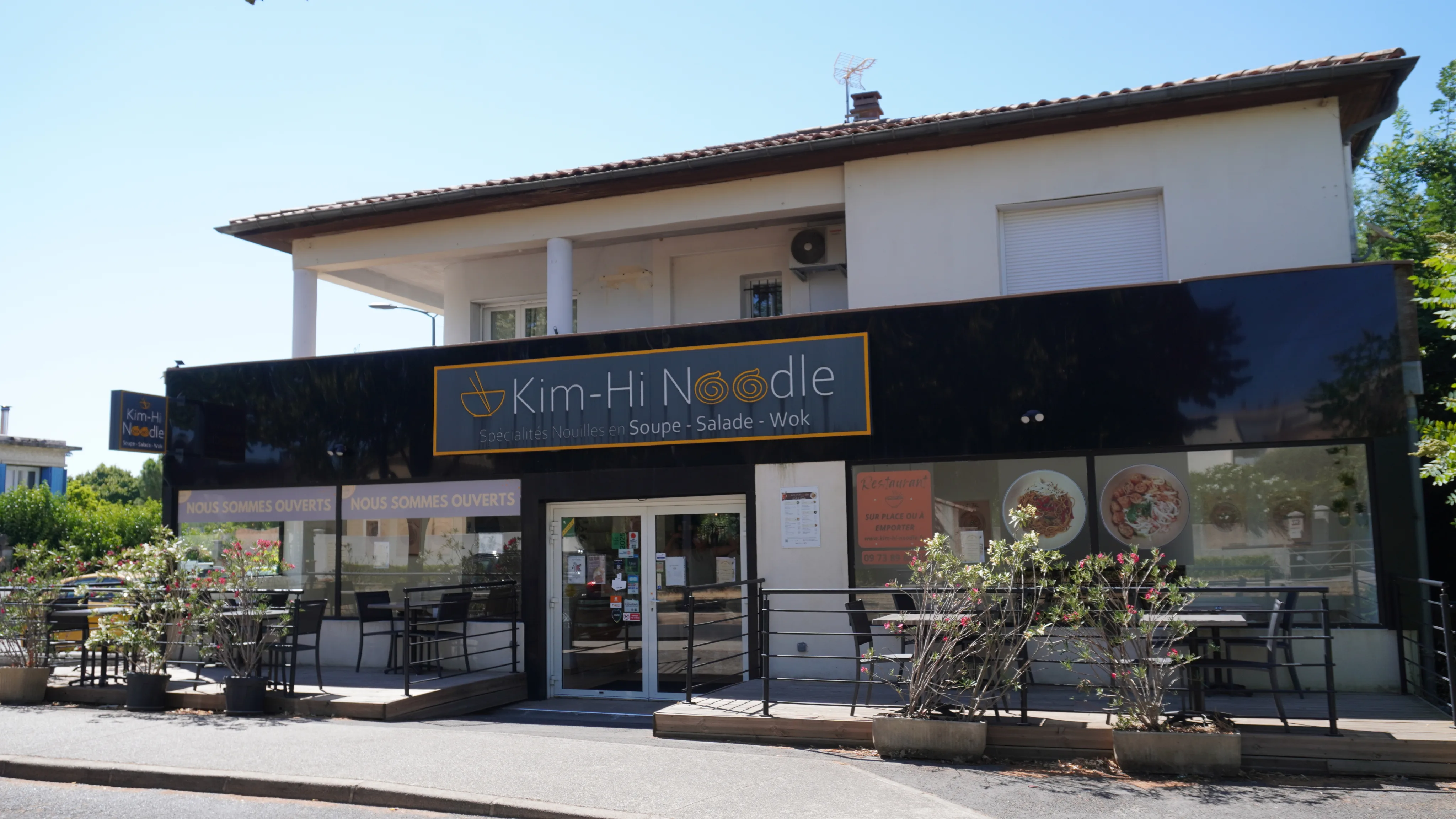 Façade du restaurant Kim-Hi Noodle à Castelnau-le-Lez